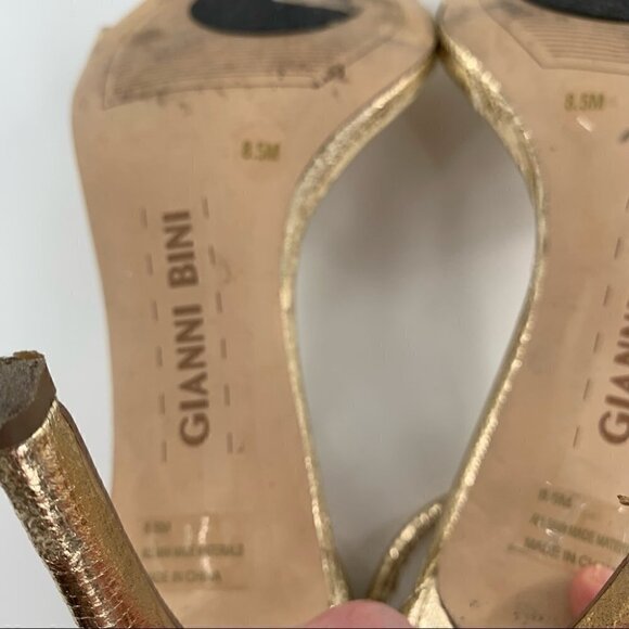 Gianni Bini heels size 8.5 gold metallic leather t-strap stilettos holiday party - Picture 9 of 14